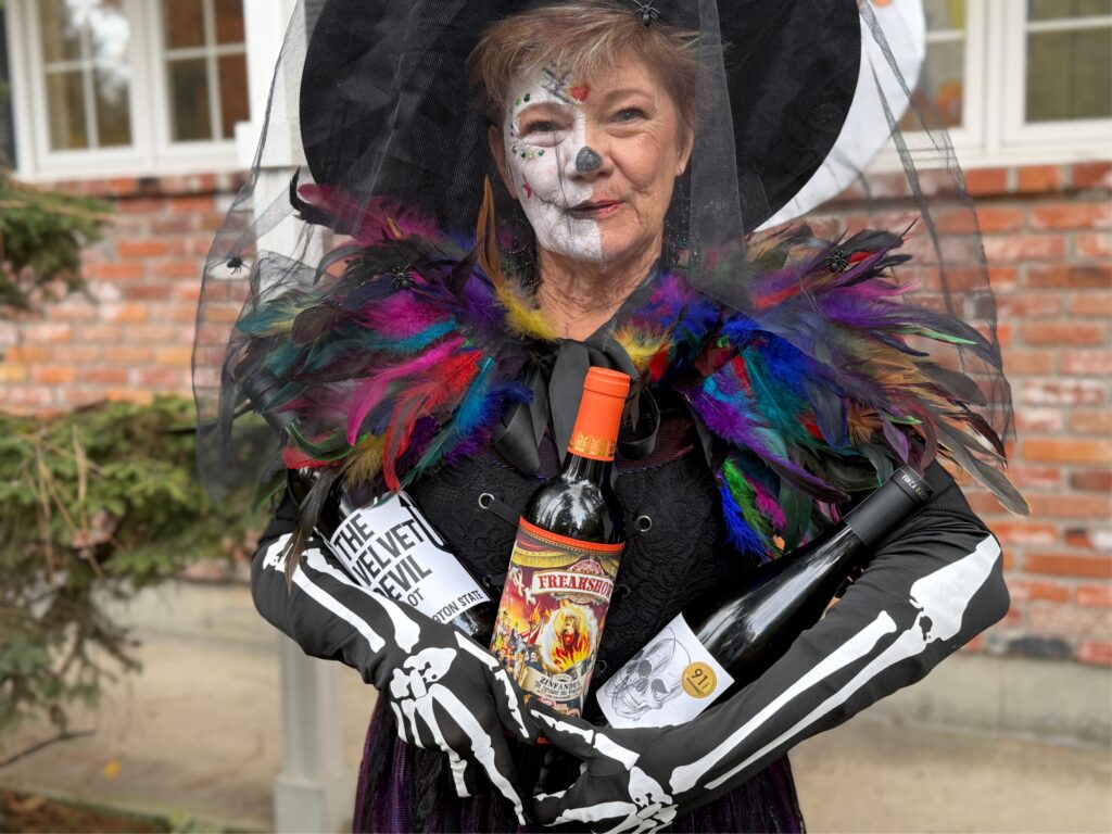 Episode 289 – Trick or Treat… or Three Reds! The Halloween Hallow-WINE Special